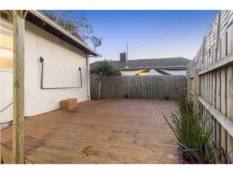 7 Candlebark Crescent, Frankston North VIC 3200