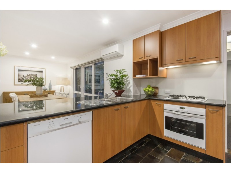 25 Summerhill Crescent, Mount Eliza VIC 3930