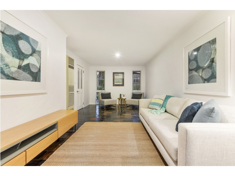 25 Summerhill Crescent, Mount Eliza VIC 3930