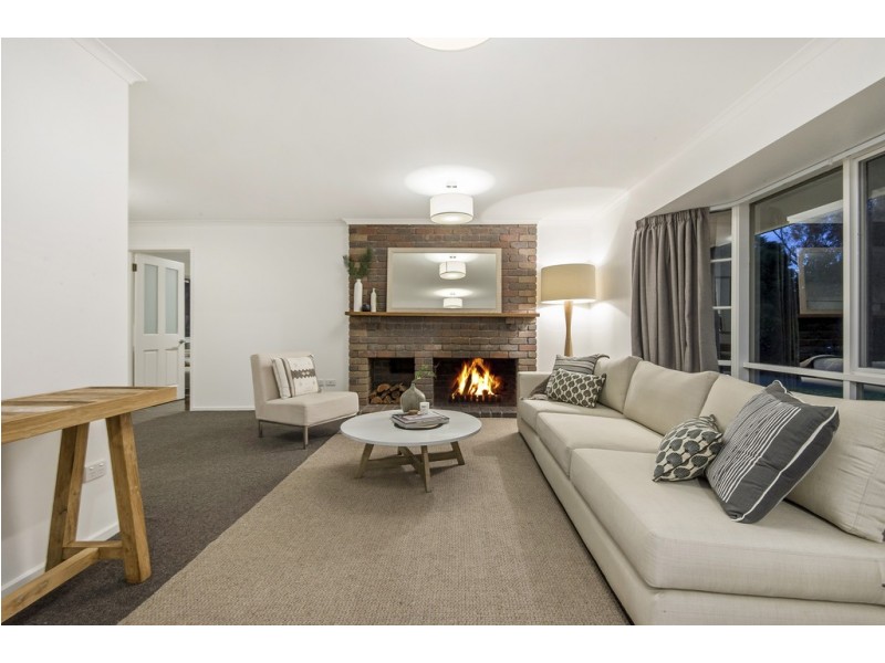 25 Summerhill Crescent, Mount Eliza VIC 3930