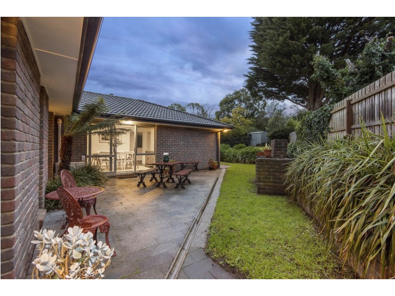 25 Summerhill Crescent, Mount Eliza VIC 3930