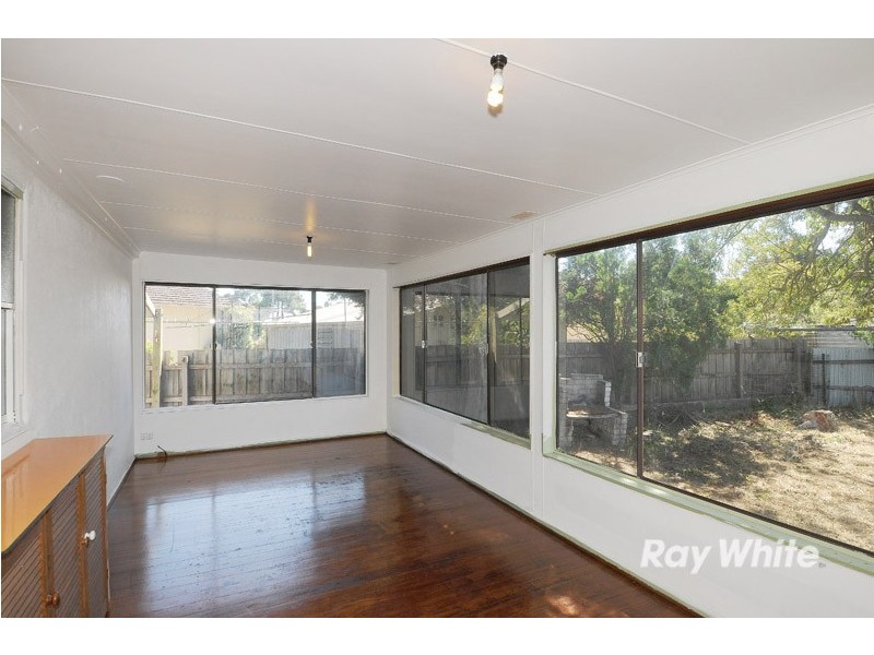 1 Monterey Boulevard, Frankston North VIC 3200