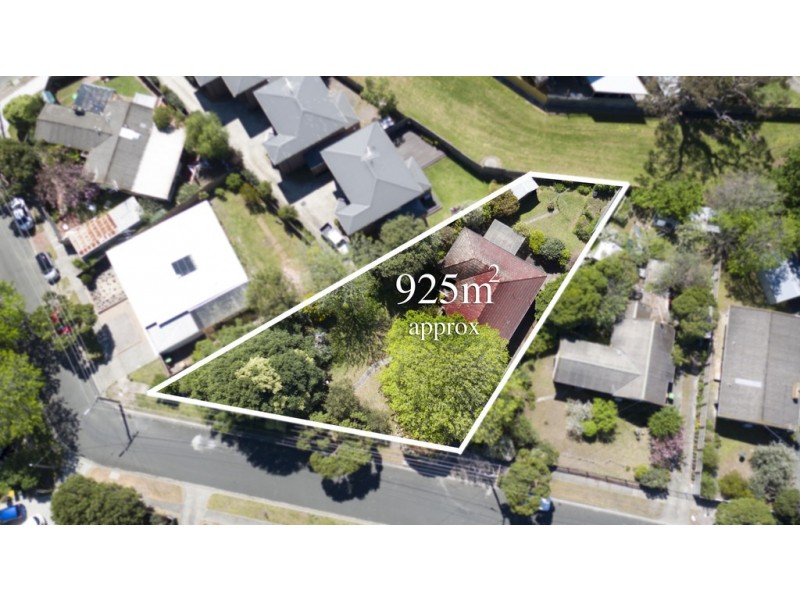 5 Gairloch Drive, Frankston VIC 3199