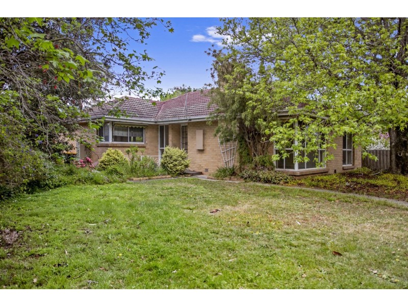 5 Gairloch Drive, Frankston VIC 3199