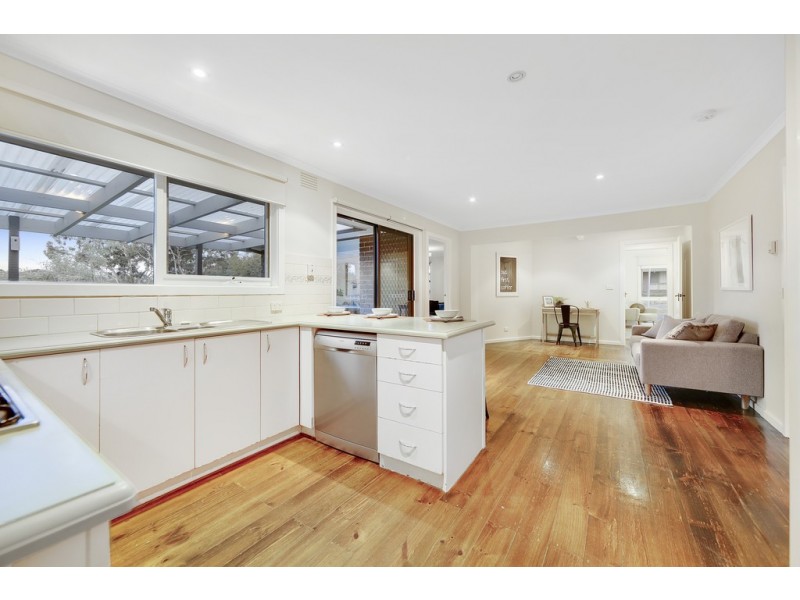 10 Chamouni Court, Frankston VIC 3199