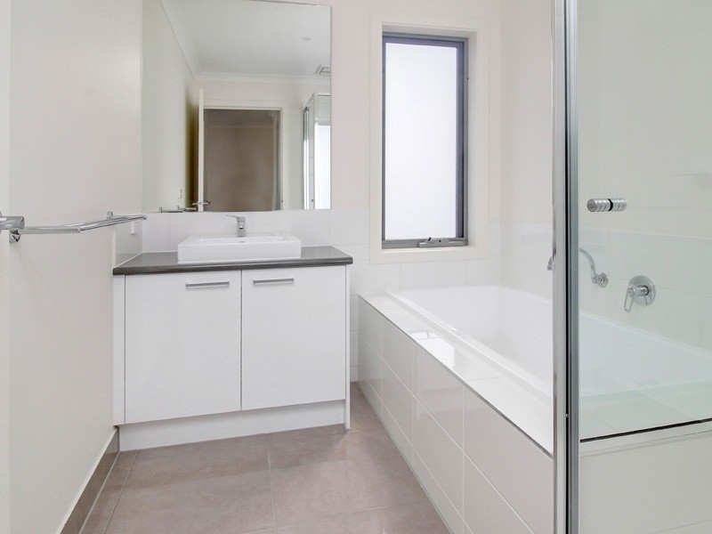 8 Abelia Avenue, Frankston VIC 3199