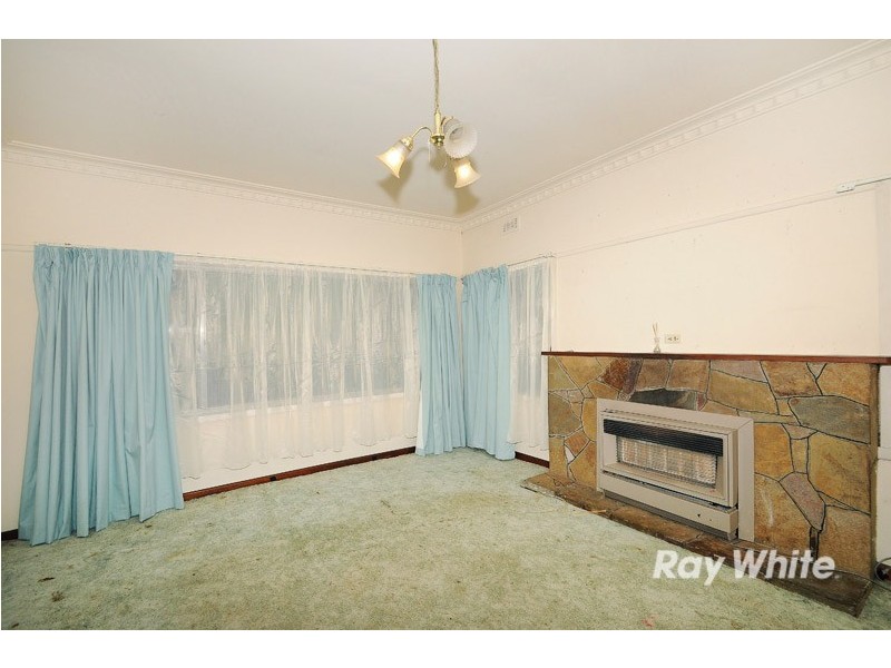 24 Leonard Street, Frankston VIC 3199