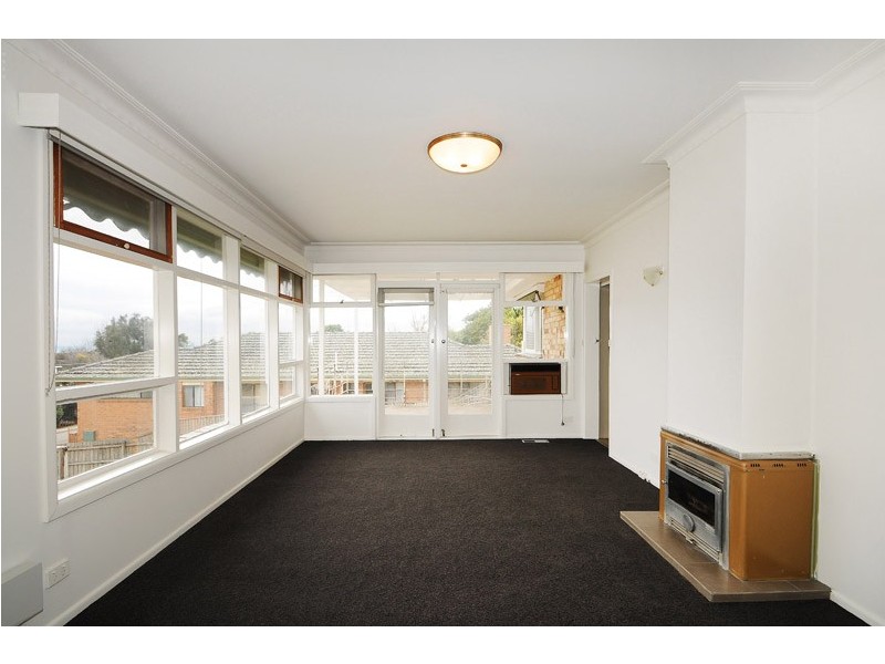 24 Hillcrest Road, Frankston VIC 3199