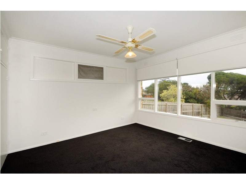 24 Hillcrest Road, Frankston VIC 3199