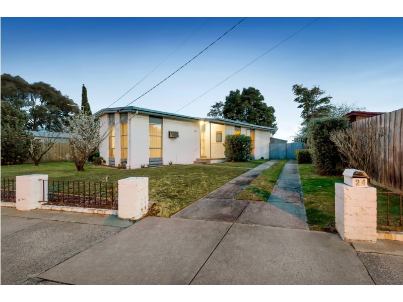 24 Ballarto Road, Frankston North VIC 3200