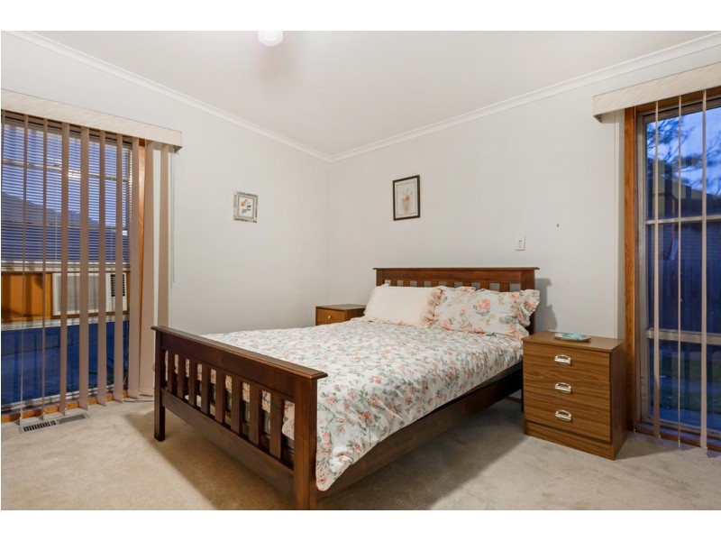 24 Ballarto Road, Frankston North VIC 3200