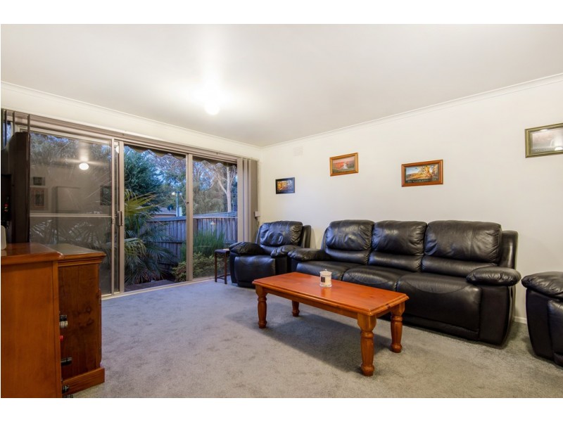 2/190 Karingal Drive, Frankston VIC 3199