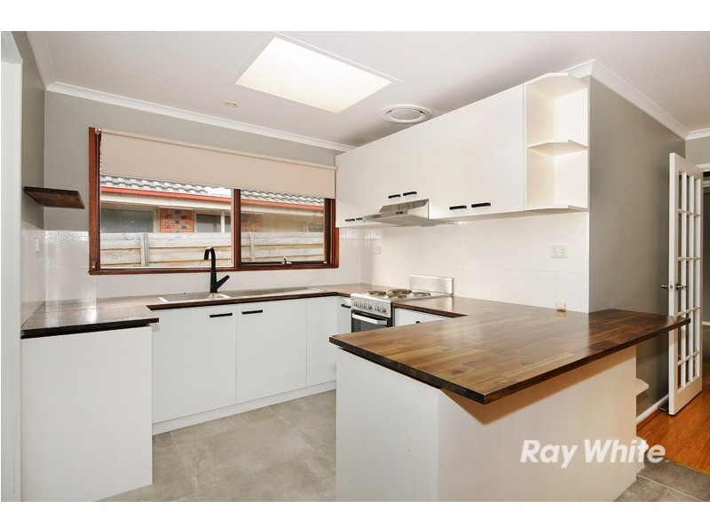 4 Casale Court, Frankston VIC 3199