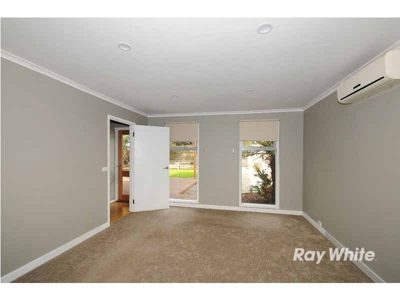 4 Casale Court, Frankston VIC 3199