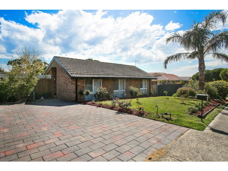 32 Willow Road, Frankston VIC 3199