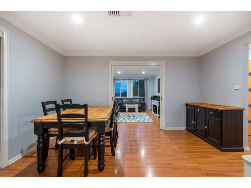 2 Golden Court, Frankston North VIC 3200