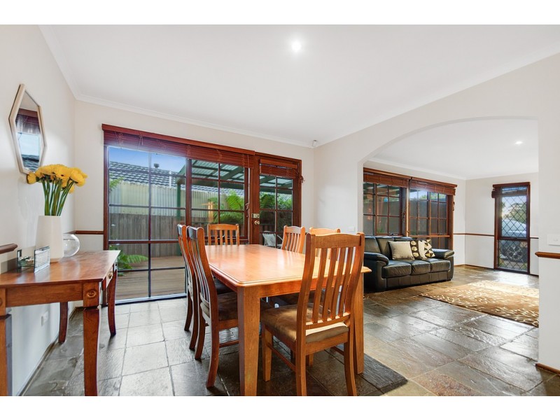 5 Ballymore Court, Frankston VIC 3199