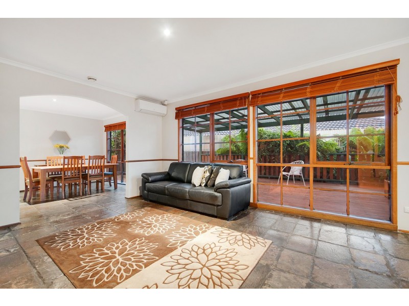 5 Ballymore Court, Frankston VIC 3199