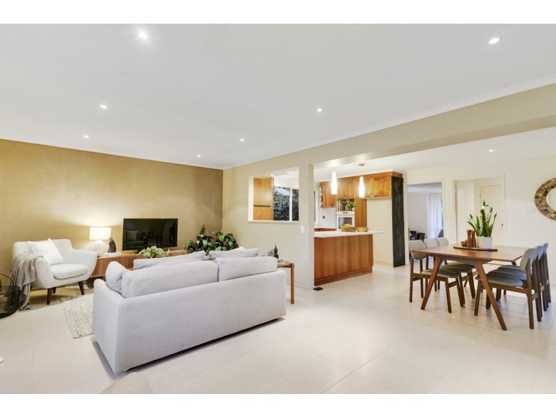 67 Raphael Crescent, Frankston VIC 3199