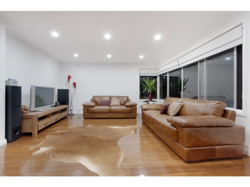 7 Camden Court, Frankston VIC 3199