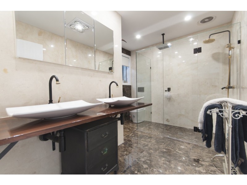 7 Camden Court, Frankston VIC 3199