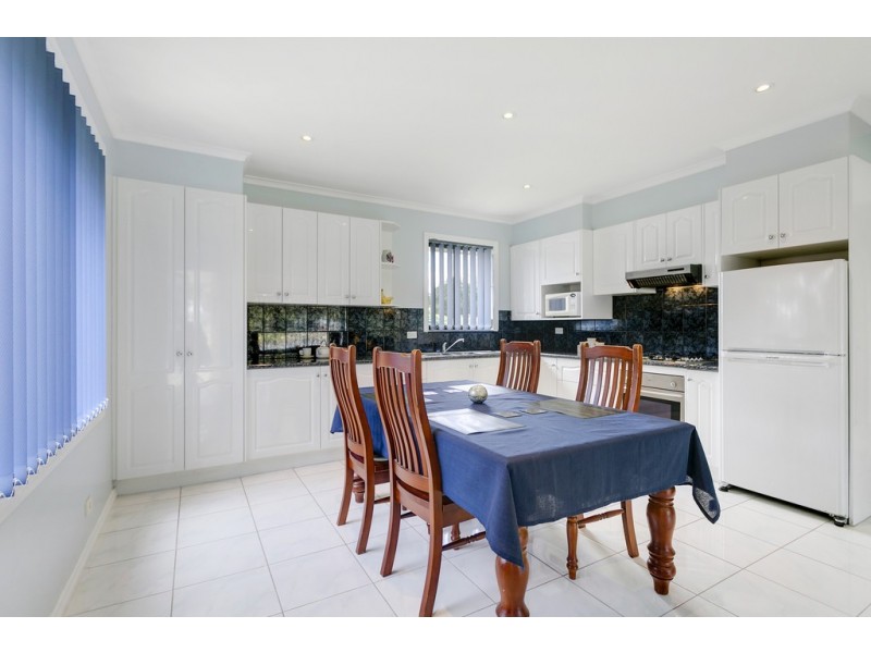 59 Monterey Blvd, Frankston North VIC 3200