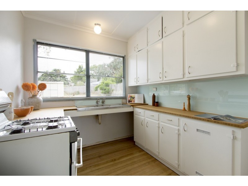 33 Coolgardie Street, Frankston North VIC 3200