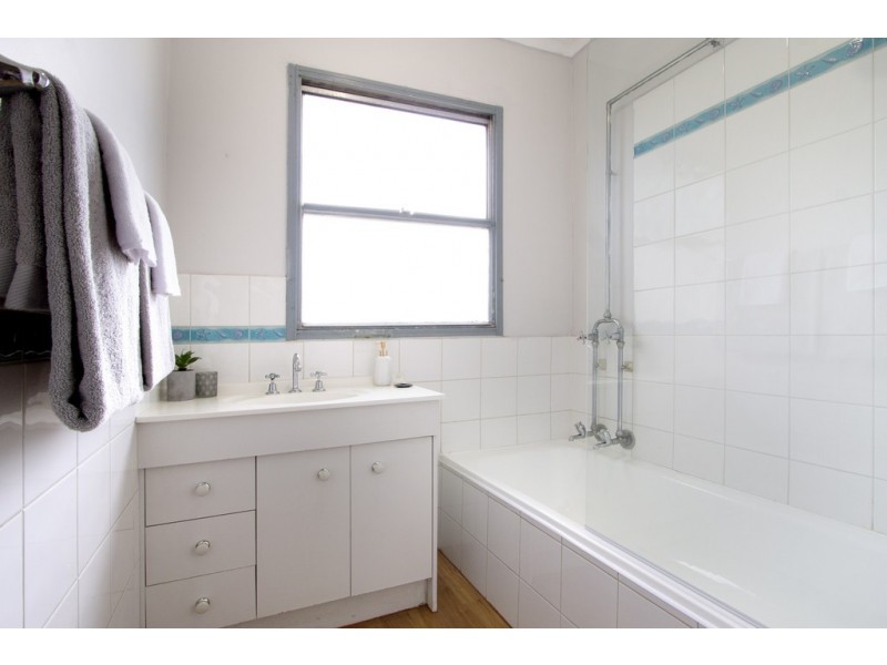 33 Coolgardie Street, Frankston North VIC 3200