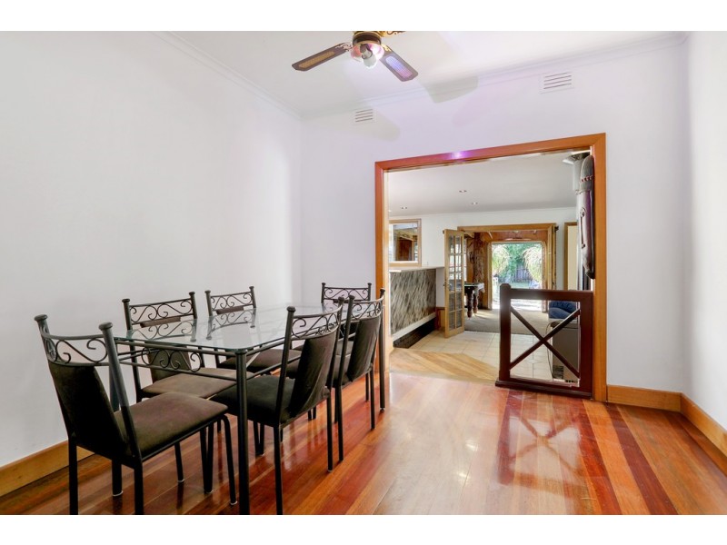 240 Frankston-Dandenong Road, Seaford VIC 3198