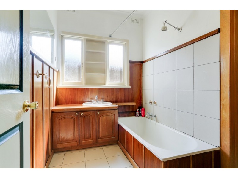 240 Frankston-Dandenong Road, Seaford VIC 3198