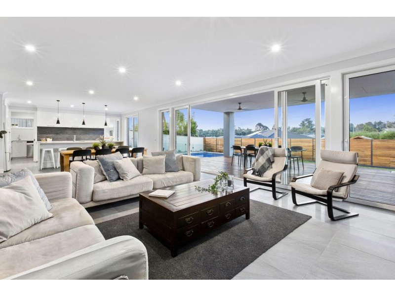 22 Peter Chance Crescent, Langwarrin VIC 3910