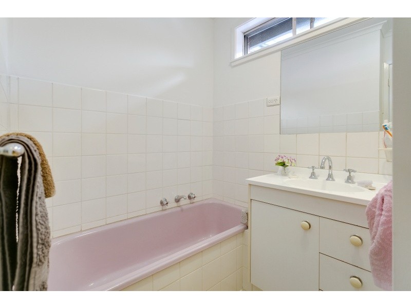 69 Excelsior Drive, Frankston North VIC 3200