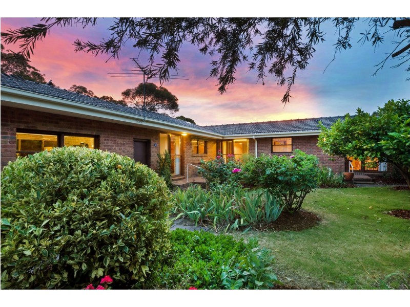 18 Shaxton Circle, Frankston VIC 3199