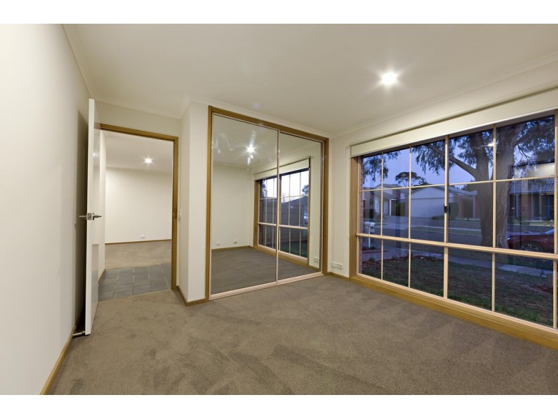 19 Bokissa Drive, Frankston VIC 3199