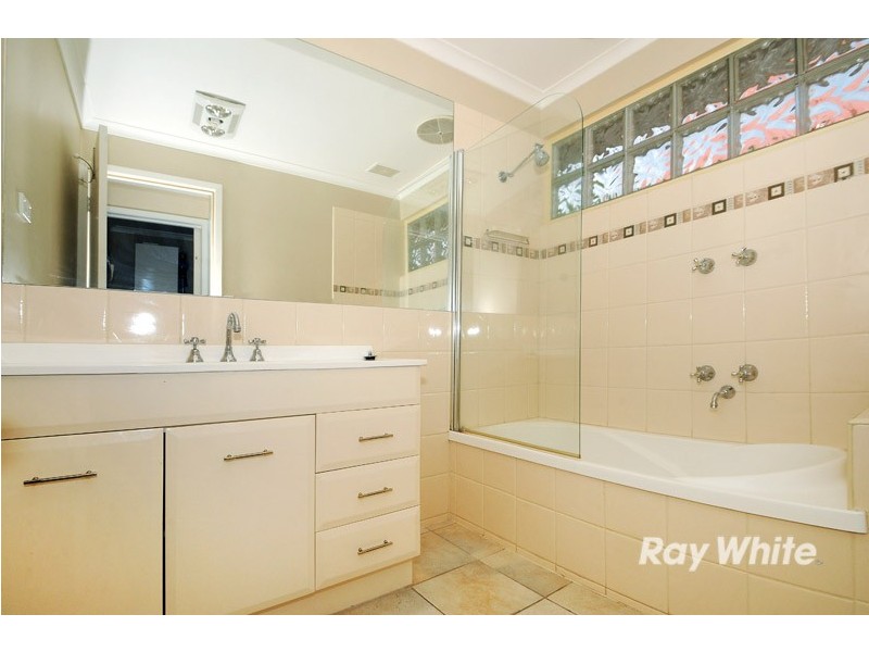 8 Japonica Grove, Frankston South VIC 3199