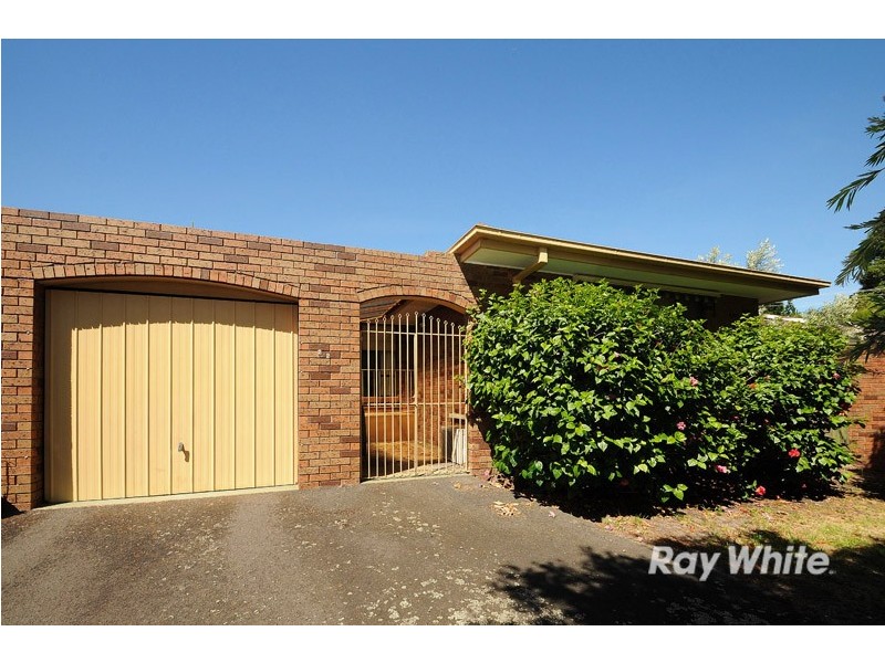2/2 Holmes Street, Frankston VIC 3199