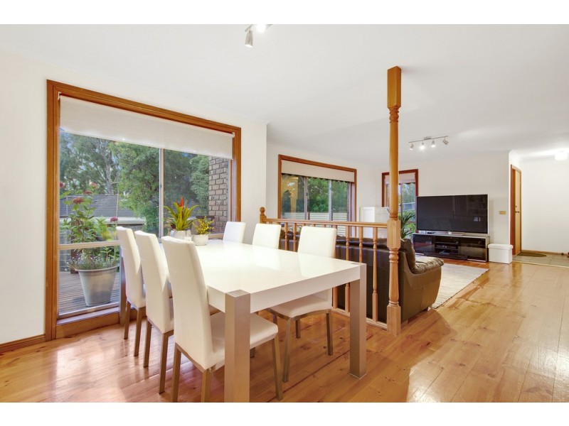 24 Balmerino Square, Frankston VIC 3199