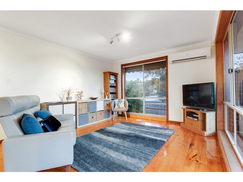 24 Balmerino Square, Frankston VIC 3199