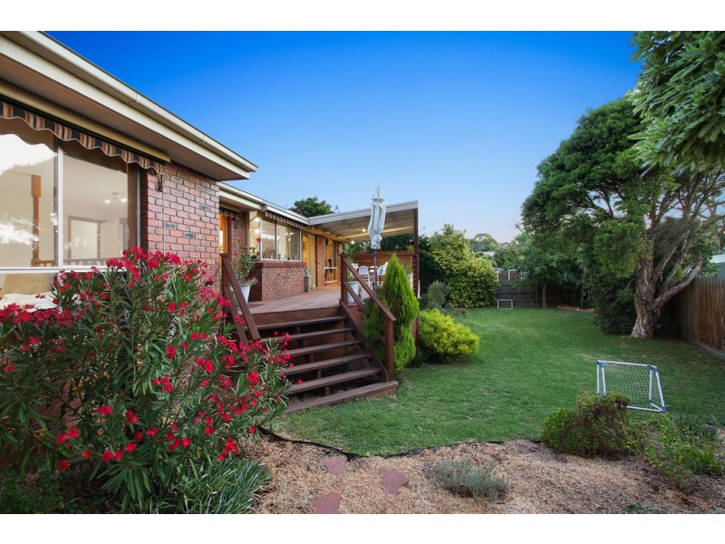 24 Balmerino Square, Frankston VIC 3199