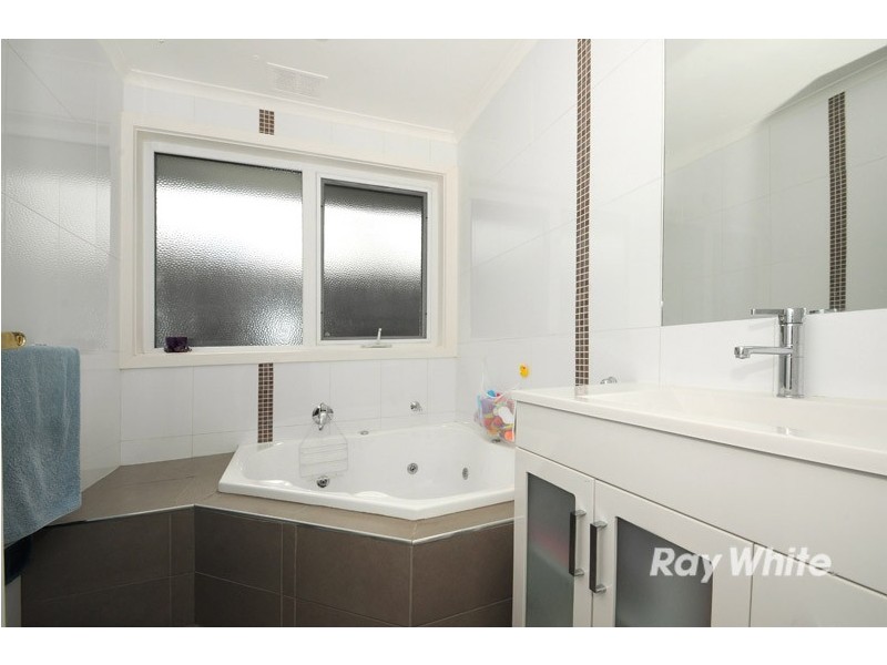 132 Heatherhill Road, Frankston VIC 3199