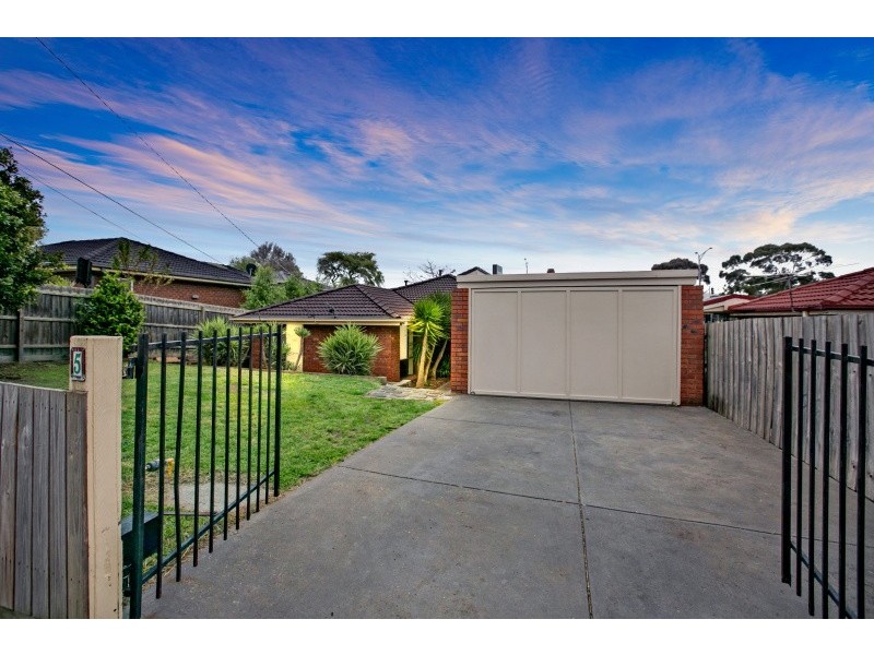 5 Faygate Court, Frankston VIC 3199