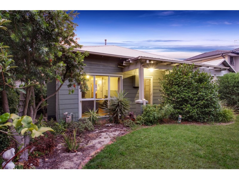 2 Balcombe Street, Frankston VIC 3199