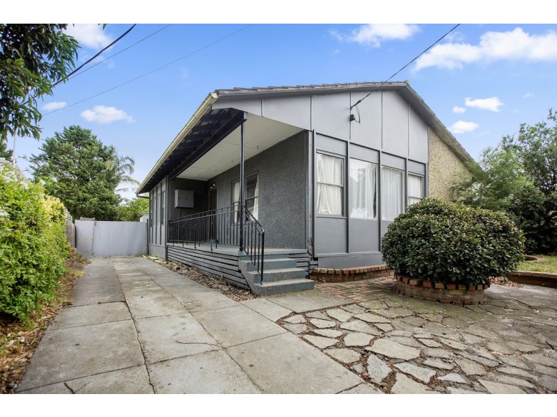 13 Radiata Street, Frankston North VIC 3200