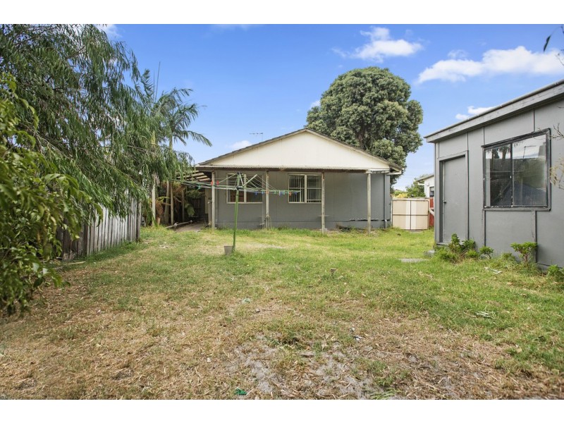 13 Radiata Street, Frankston North VIC 3200