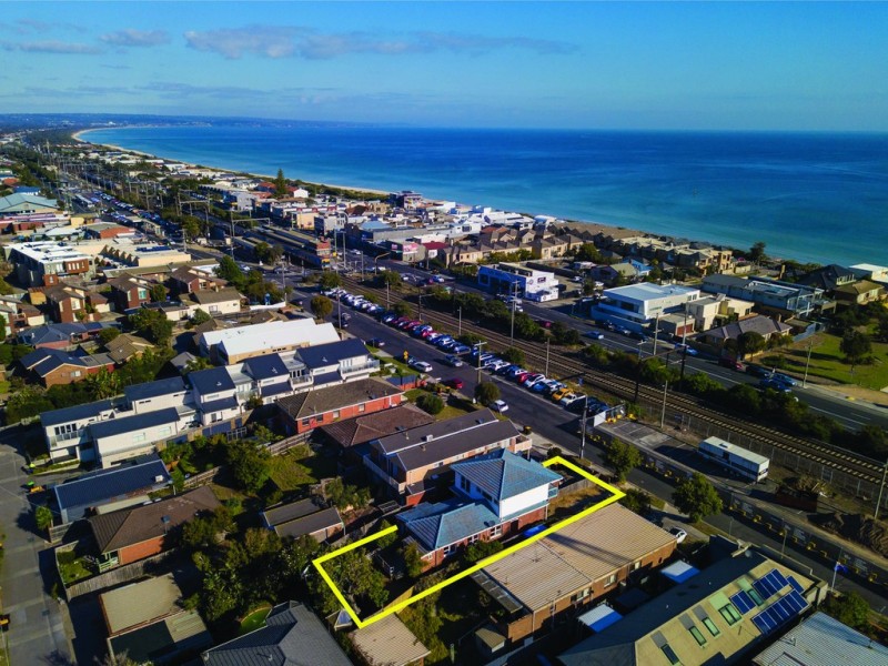 1 and 2/486 Station Street, Carrum VIC 3197