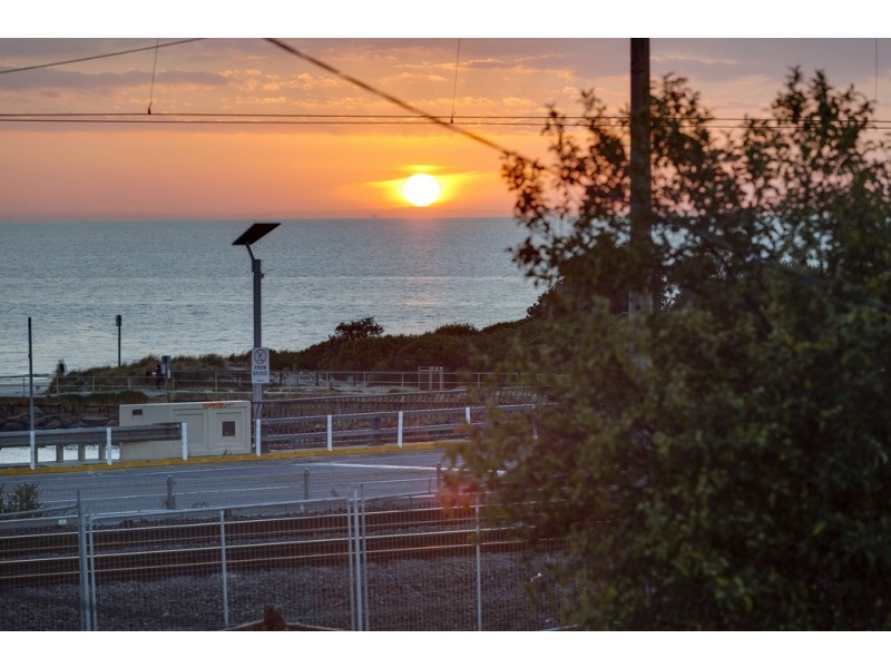 1 and 2/486 Station Street, Carrum VIC 3197