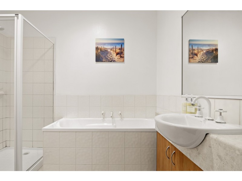 6/55 McClelland Drive, Skye VIC 3977