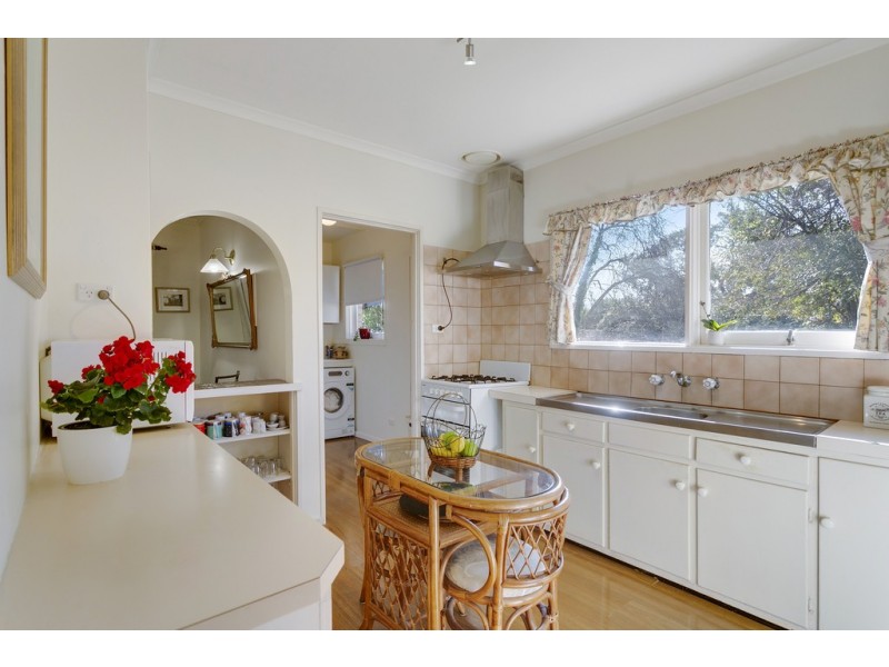 13 Pratt Avenue, Frankston South VIC 3199