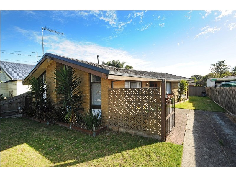 11 Coral Street, Frankston VIC 3199