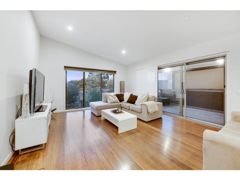 11 Carnation Court, Frankston VIC 3199